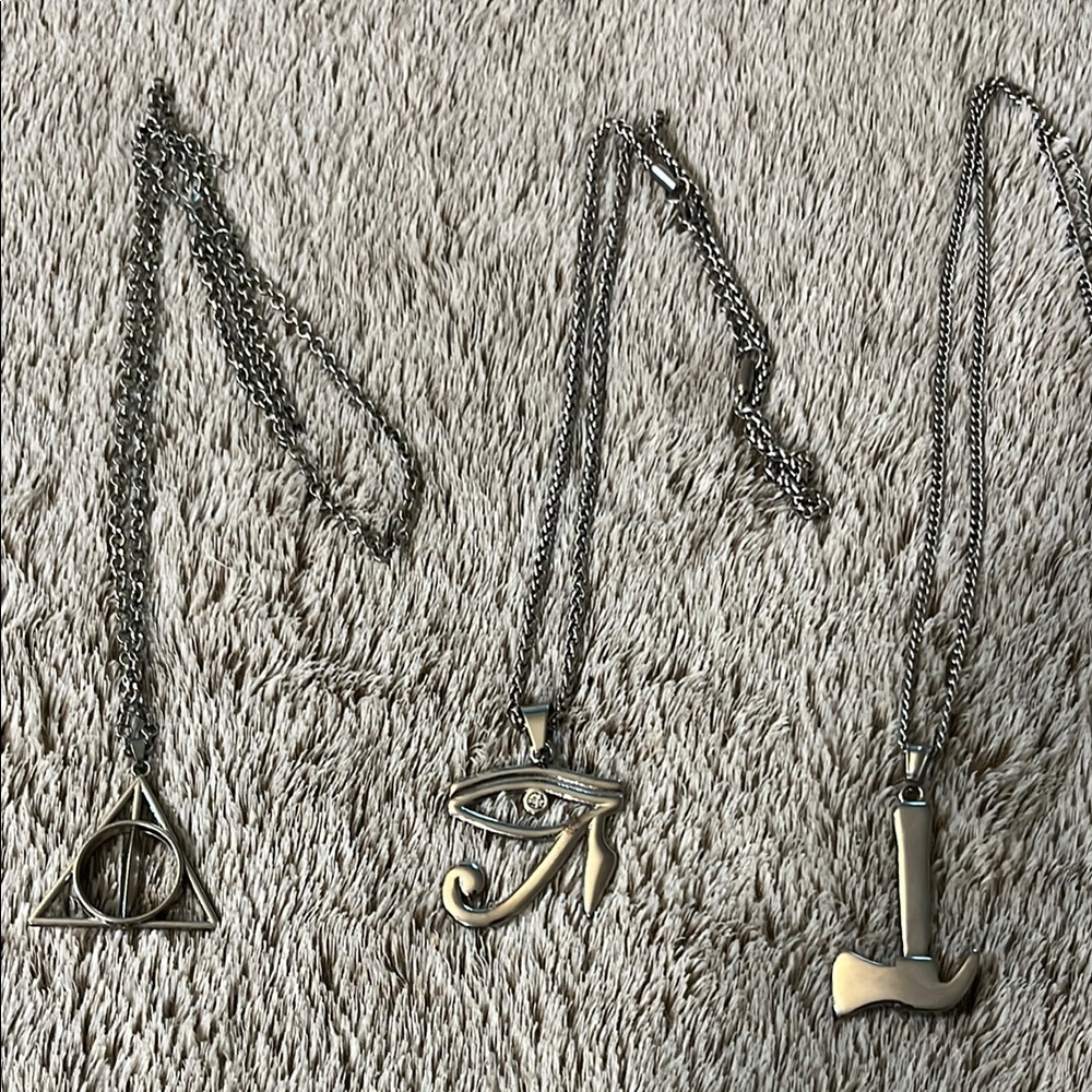 Silver Symbolic Pendant Necklaces